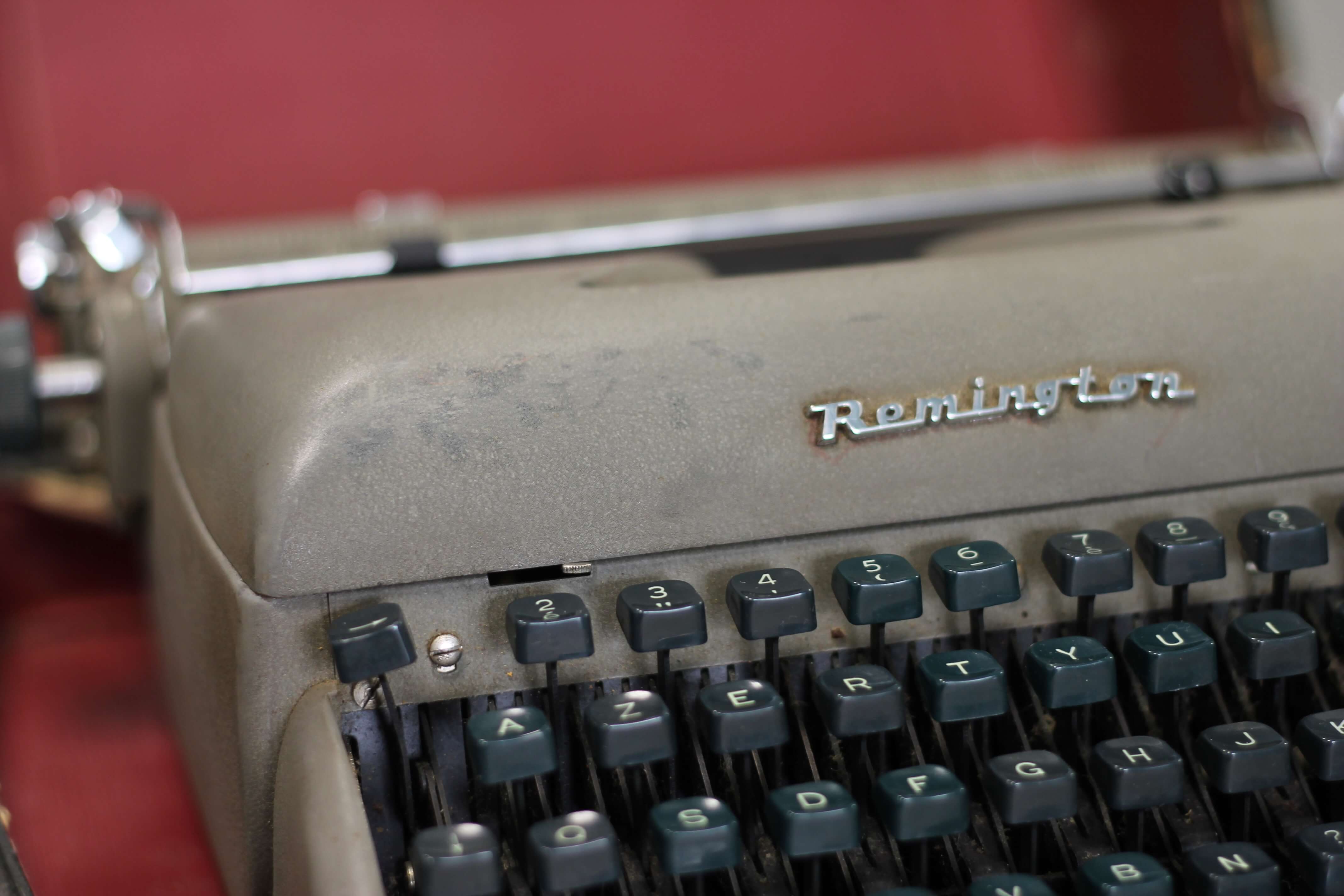 Machine à Écrire Jouet Bambino - Années 1954 - Rouge - Bakélite - États-Unis