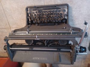 machine a ecrire underwood SX